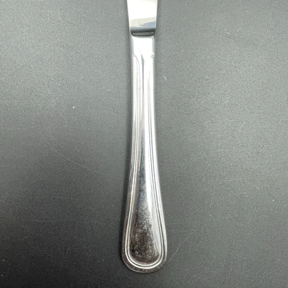 Oneida Barcelona 90-16 Stainless Flatware Lot 8 Mixed Forks Knives